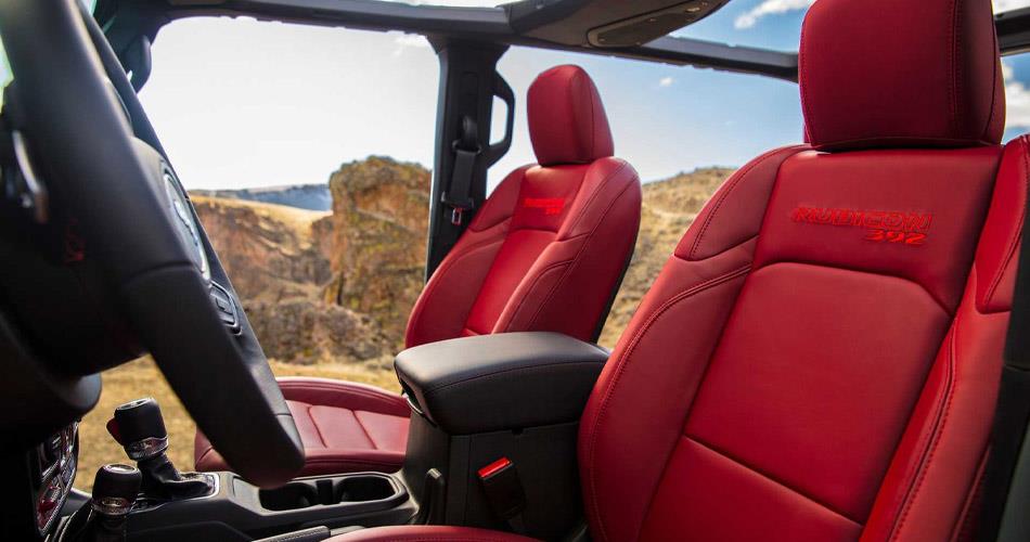 Yeni Jeep Wrangler Örtülerini Tamamen Kaldırdı