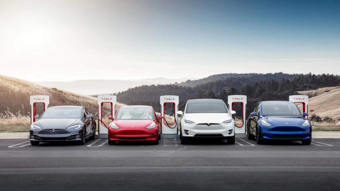Tesla, 2 Milyon Araç İçin Geri Çağırma Kararı Alıyor