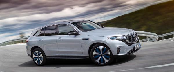 Mercedes tamamen elektrikli ilk modeli EQC’ yi tanıttı.