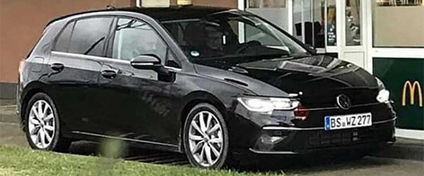 2019 Volkswagen Golf 8 Kamuflaj Olmadan Görüntülendi