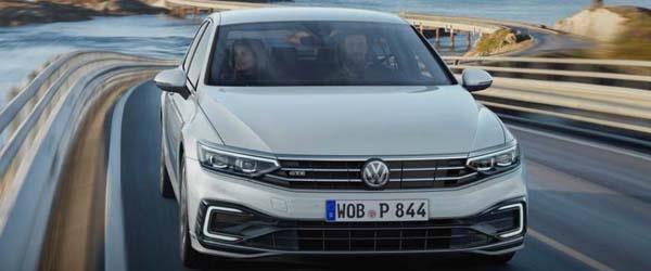Makyajlanan Volkswagen Passat Geniş Bir Teknoloji İle Geliyor