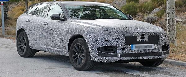 Makyajlı Jaguar F-Pace ilk kez görüntülendi