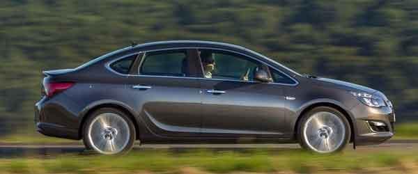Yeni Opel Astra Sedan 2016