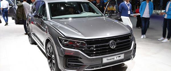Yeni Volkswagen Touareg R Hibrit Versiyonuyla Geliyor