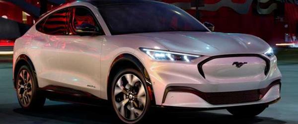 Ford Mustang Tabanlı Elektrikli SUV Mach-E Tanıtıldı!