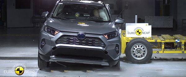 Toyota RAV4 Güvenlik Testinde Rekor Kırıyor