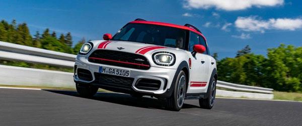Makyajlanan Mini Countryman’e JCW Versiyonu Eklendi