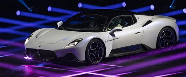 Maserati Yeni Canavarını Tanıttı