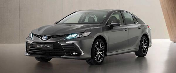 2021 Toyota Camry Makyajlandı