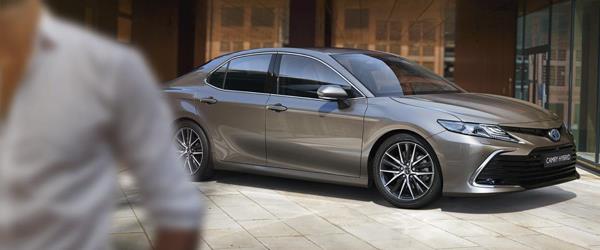 2021 Toyota  Camry Fiyatı ve Versiyonları
