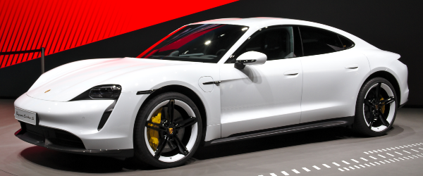 Porsche Bu Sene de Spor Ve Lüks Araç Satışında Lider