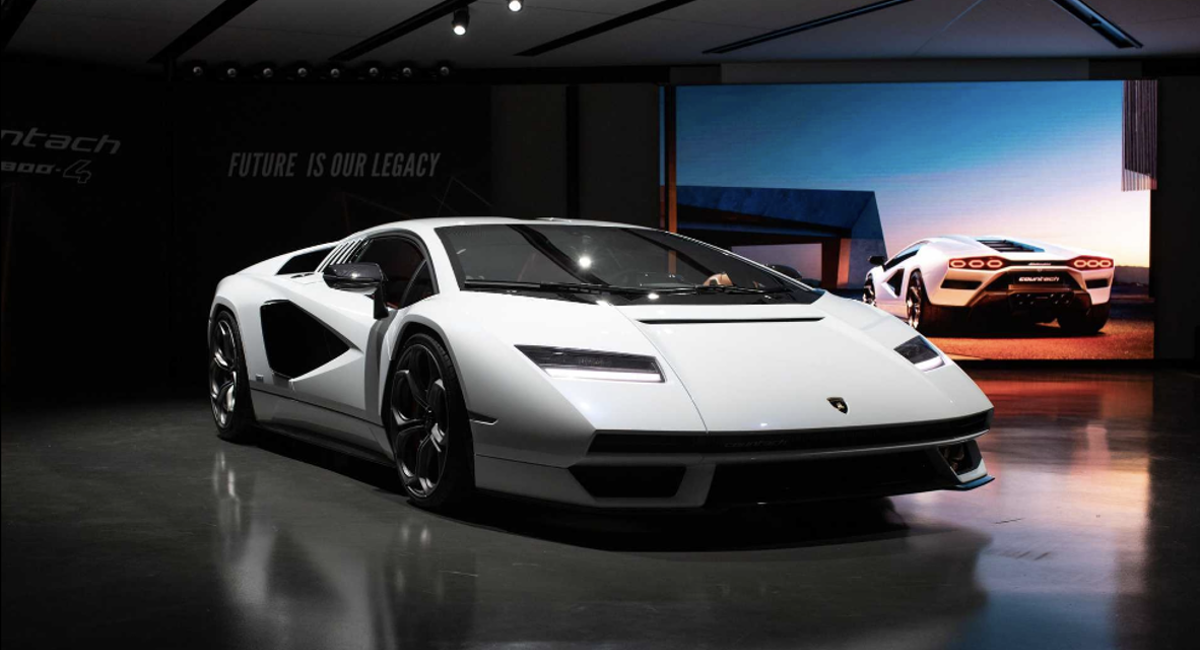 Lamborghini Countach Yeni Modeli Kameralara Yakalandı