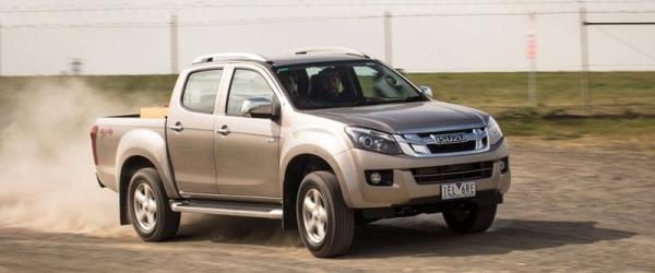 Hiç Durmadan Maceraya Devam Etmek İsteyenlere “ISUZU D-MAX 2016”