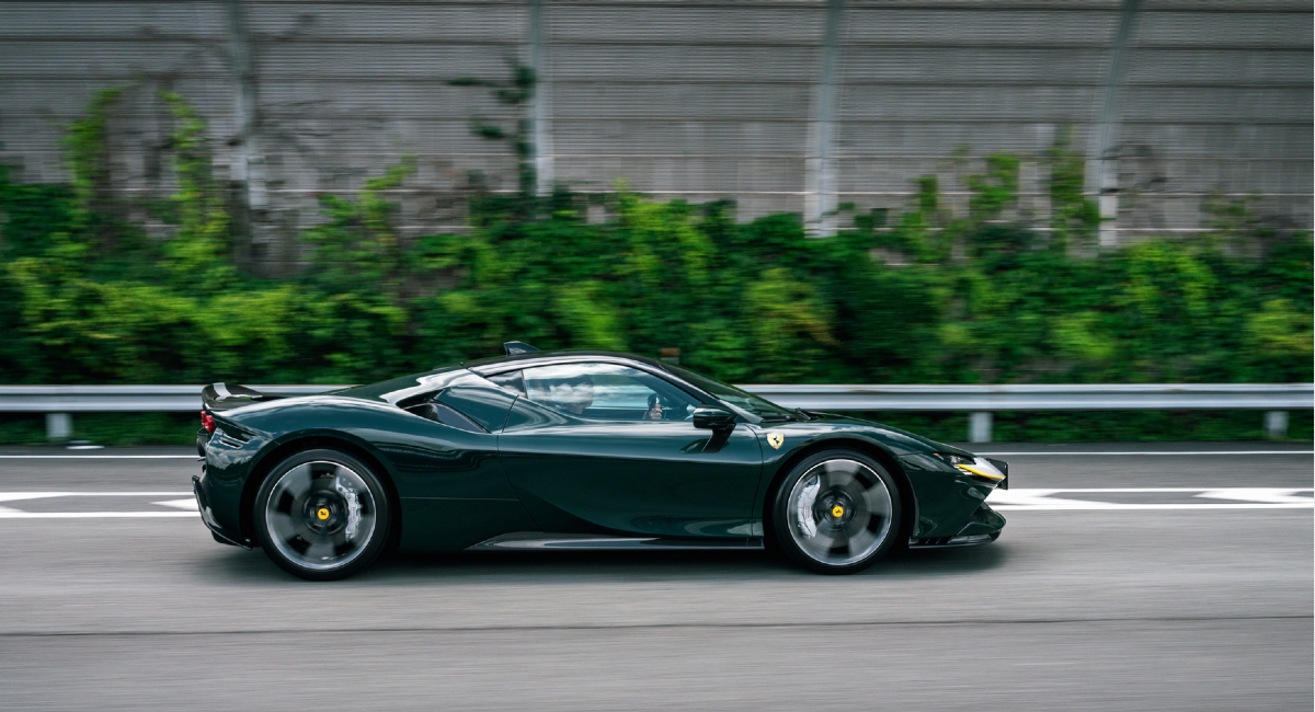 Ferrari SF90 Stradale Yeni Rengi ile İtalya’da!