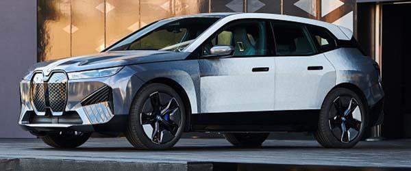 BMW Renk Değiştiren Otomobilin Detaylarını Paylaştı
