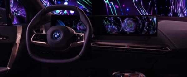 BMW’den Araç İçi Sinema Ekranı